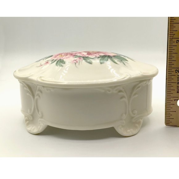 Flowers w/ Peonies Vintage Porcelain Box Taiwan - Picture 3 of 14